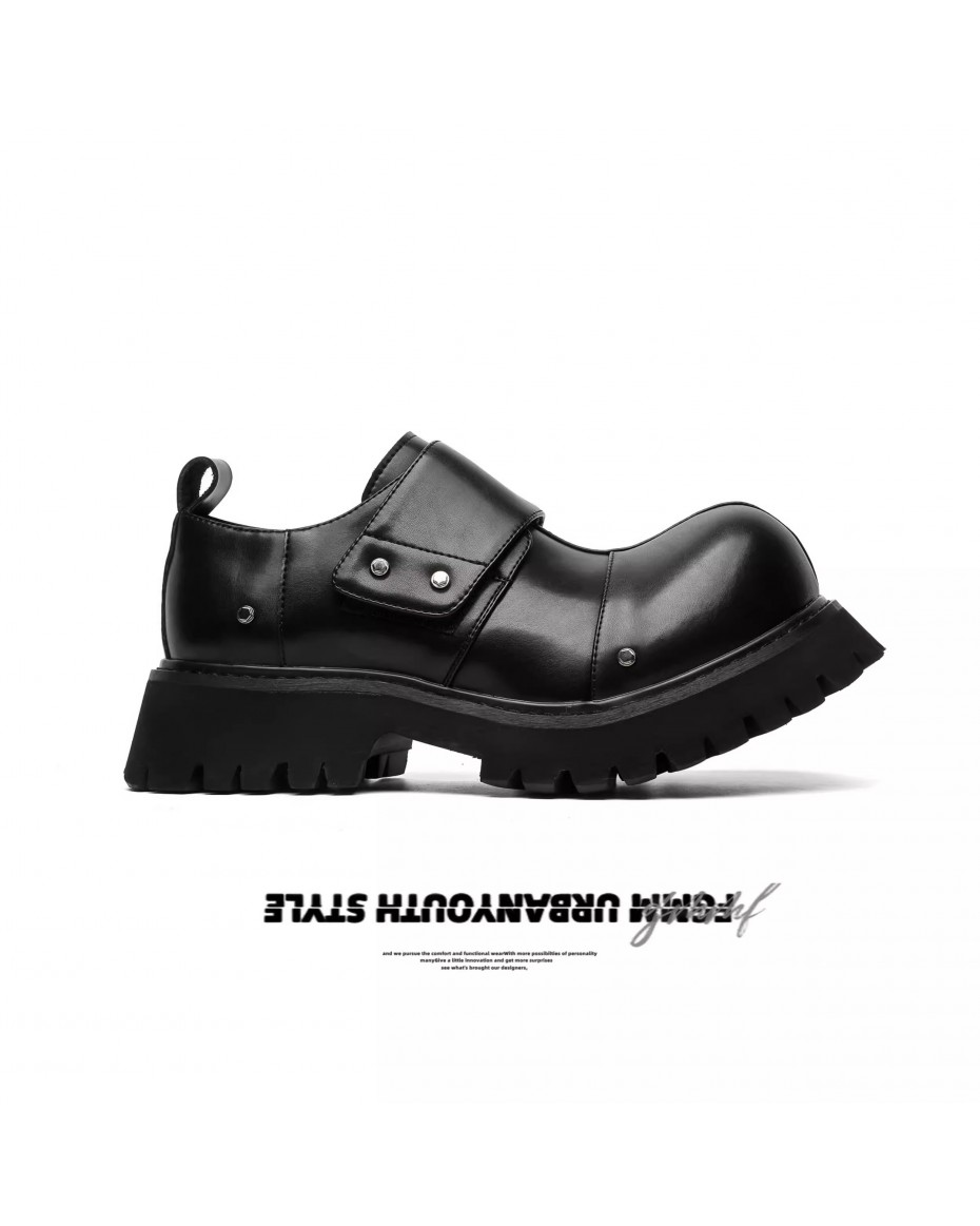 Minimalist Plain-Toe Derby