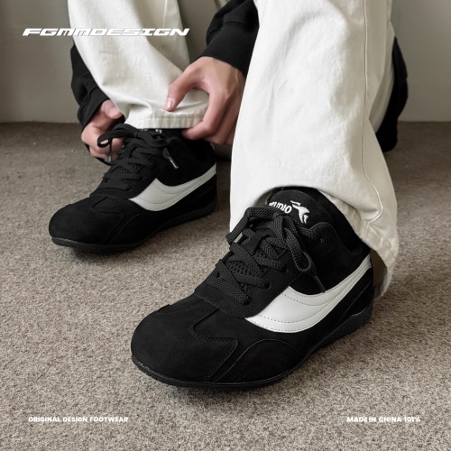 Cushioned Jogging Sneakers