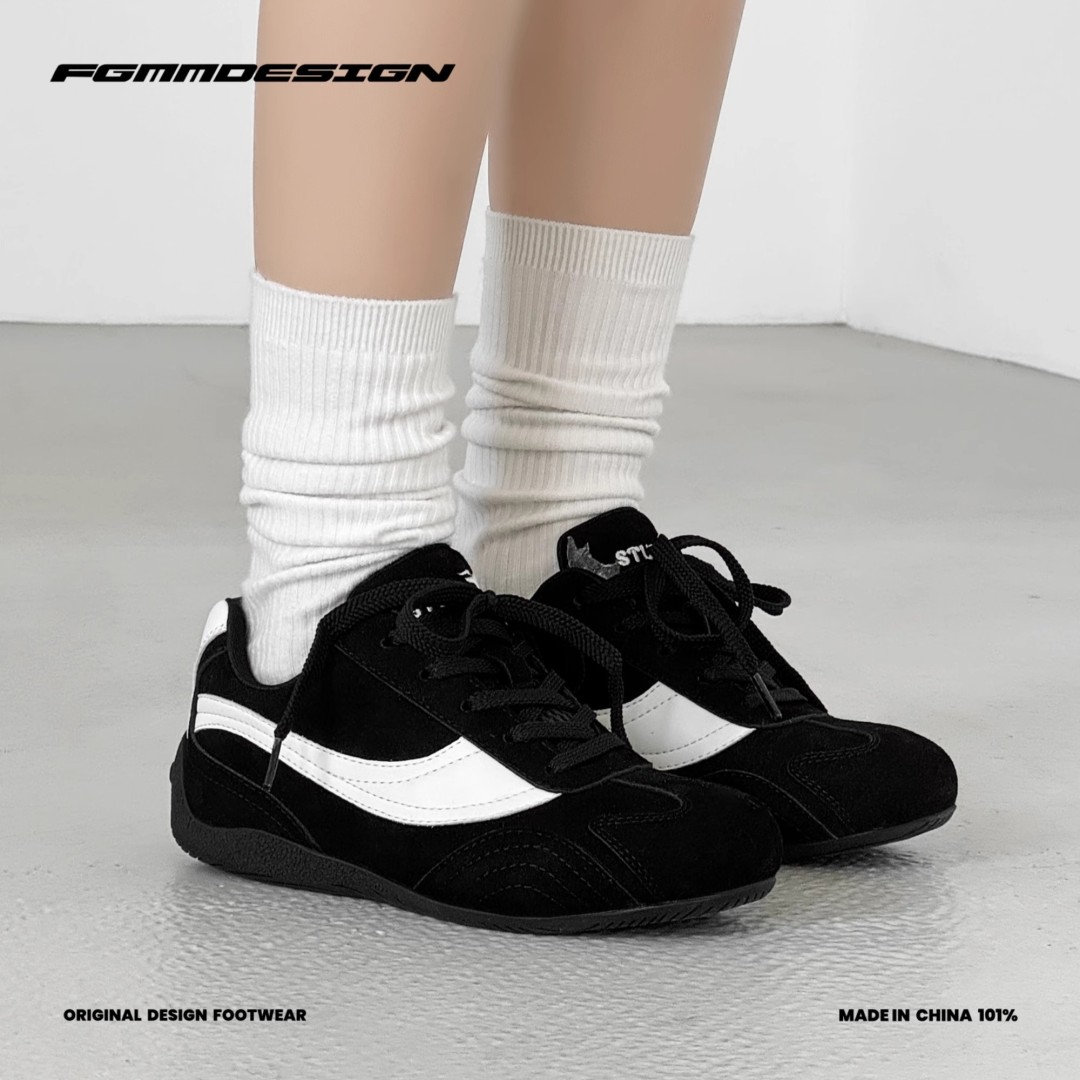Cushioned Jogging Sneakers