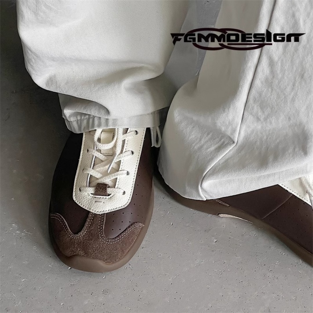 Wide-Fit Comfort Sports Shoes